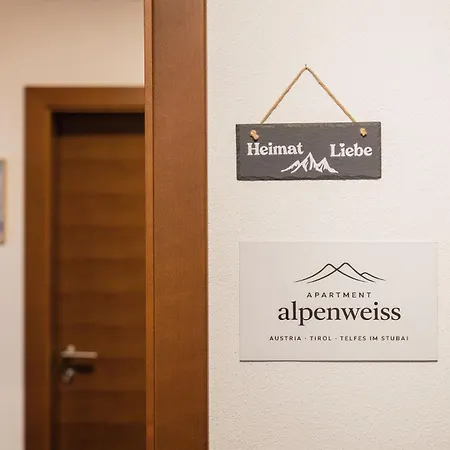 Alpenweiss Telfes im Stubai
